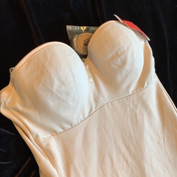 NWT new Flexees shapewear - Picture 10 of 10